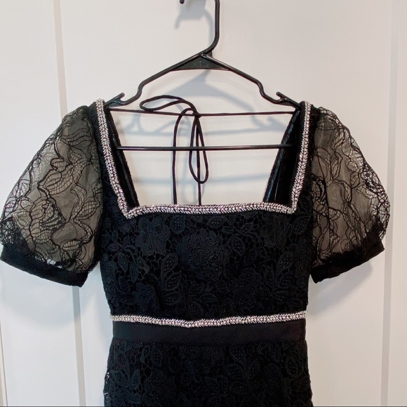 Self-Portrait Dresses & Skirts - Self-Portrait Square-Neck Lace Midi Dress